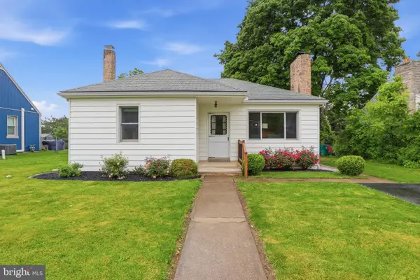 5208 Locust Ln, HARRISBURG, PA 17109