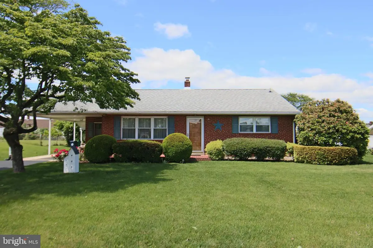 109 Carolyn St, Harrisburg, PA 17112 - #1