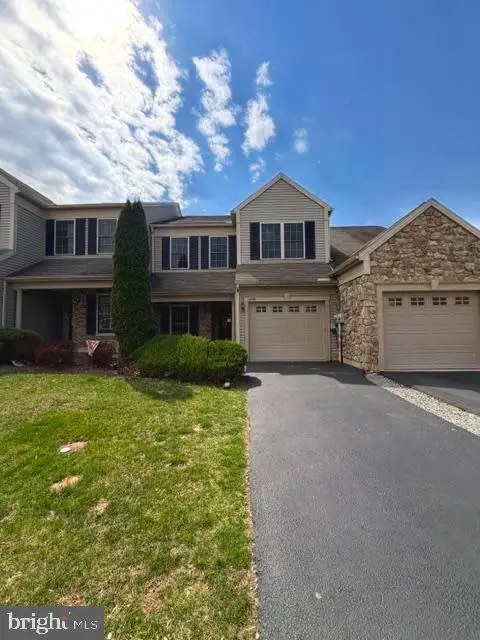 688 Stoverdale Rd, HUMMELSTOWN, PA 17036