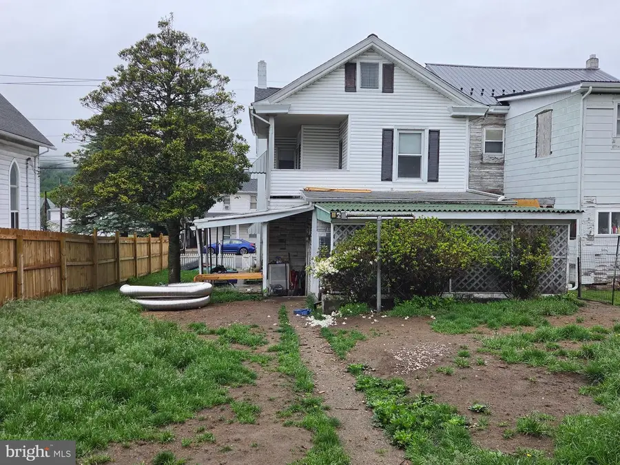 706 Main St, Lykens, PA 17048 - #2