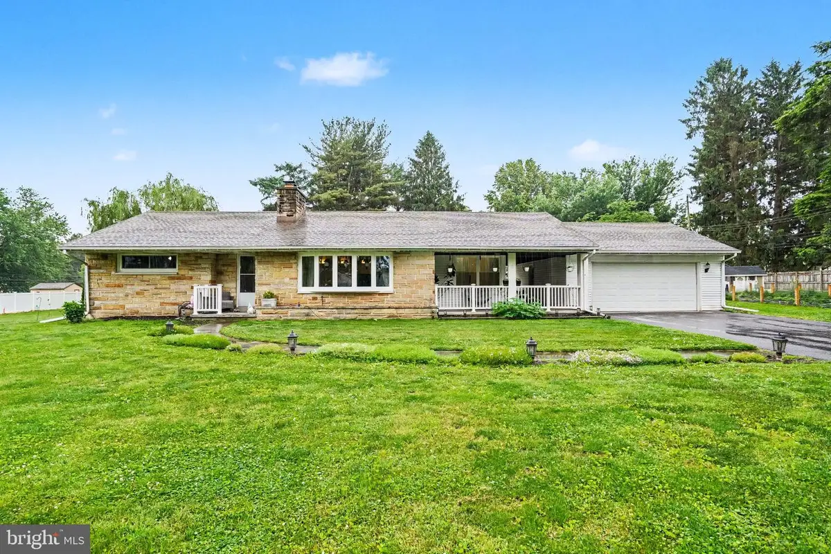 1029 Laurel Dr, Middletown, PA 17057 - #1