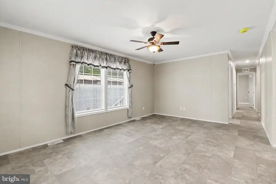 10 S Elmer Ave, Halifax, PA 17032 - #3