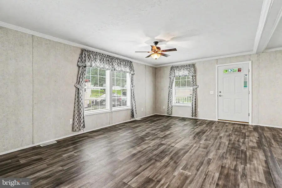 38 S Elmer Ave, Halifax, PA 17032 - #2