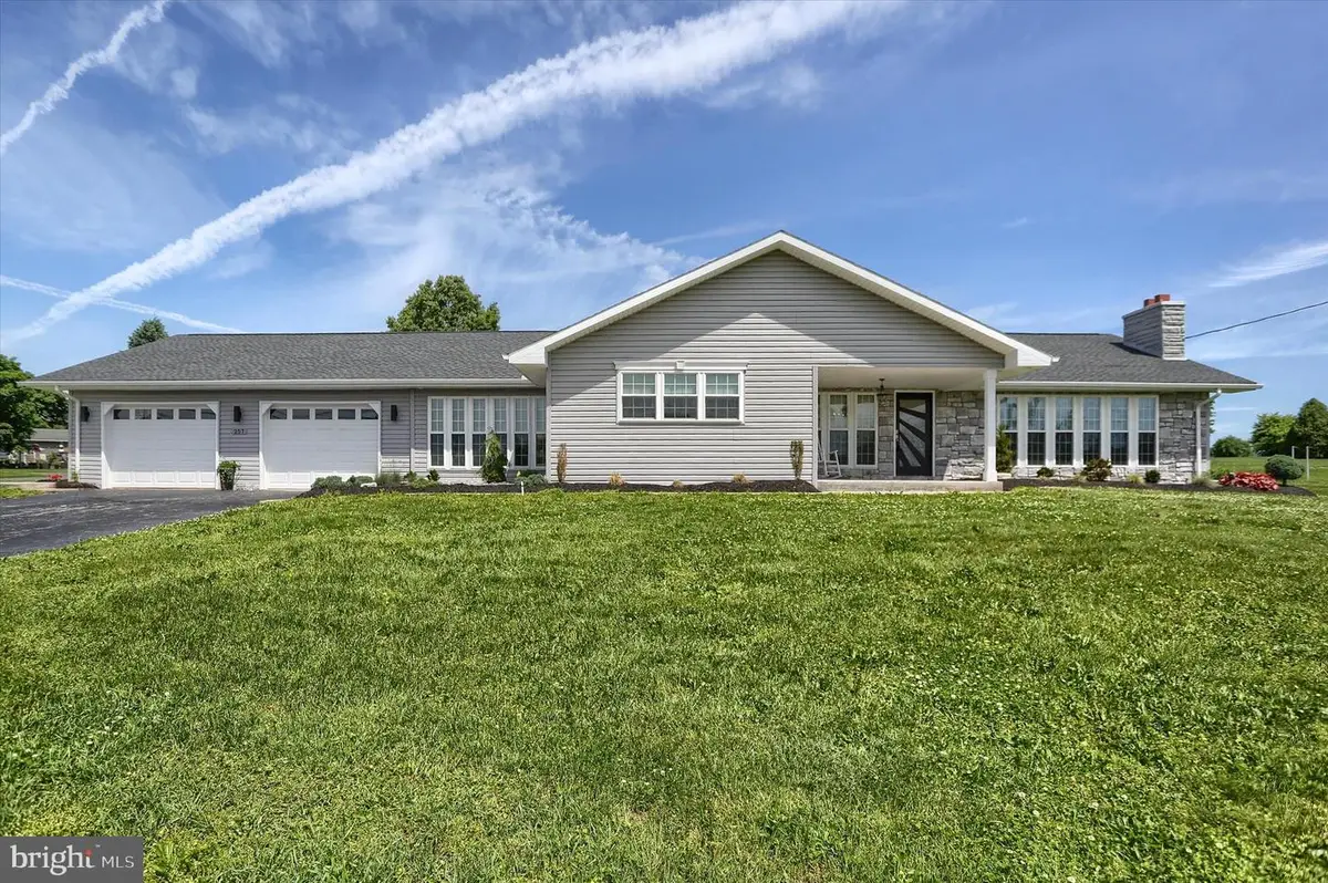 257 N 1st St, Berrysburg, PA 17005 - #1