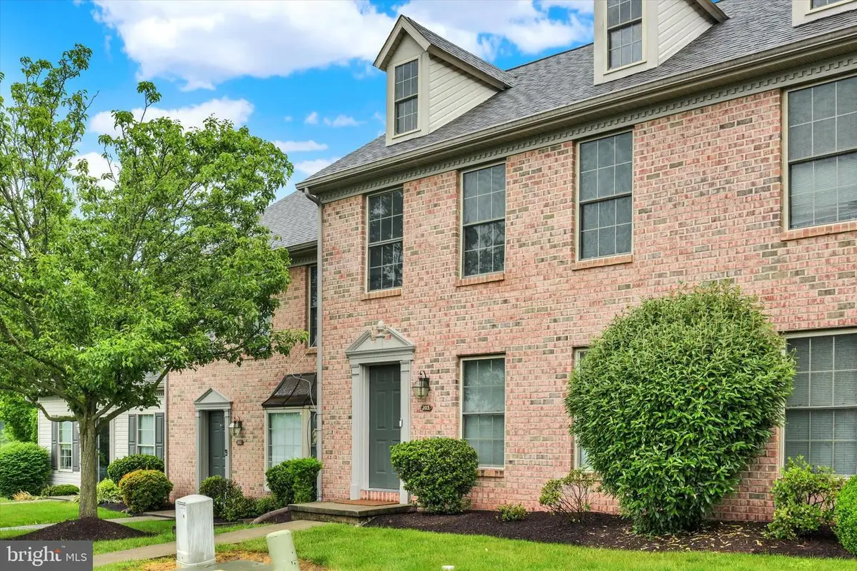 305 Saddle Ridge Ct, Harrisburg, PA 17110 - #1