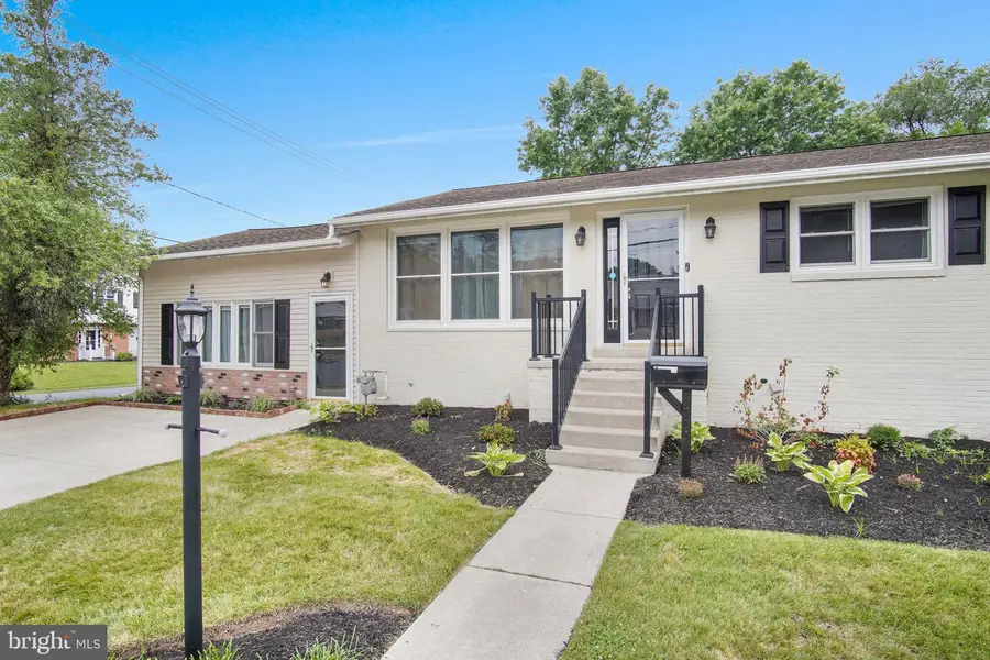 705 Shield St, Harrisburg, PA 17109 - #3