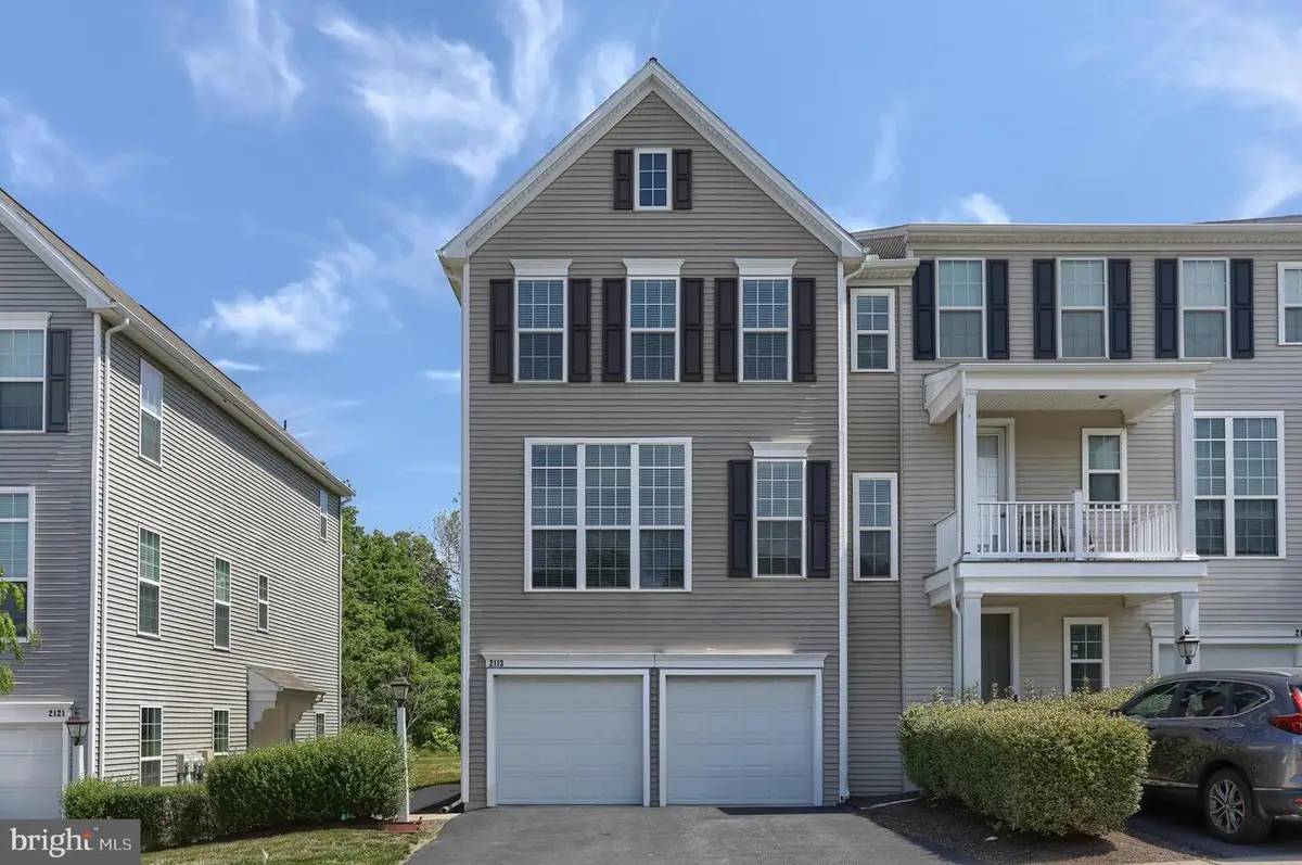 2113 Red Fox Dr, Hummelstown, PA 17036 - #1