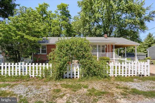 2154 S 3rd Ave, STEELTON, PA 17113