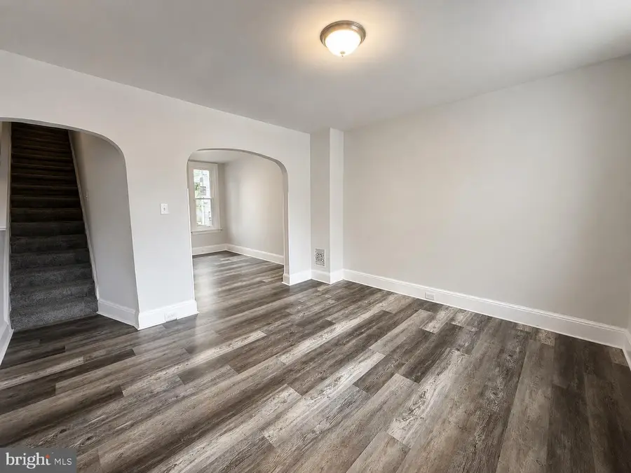 2209 Logan St, Harrisburg, PA 17110 - #2