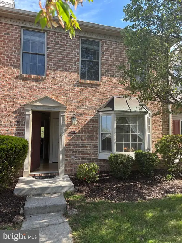 320 Woodland View Ct, HARRISBURG, PA 17110