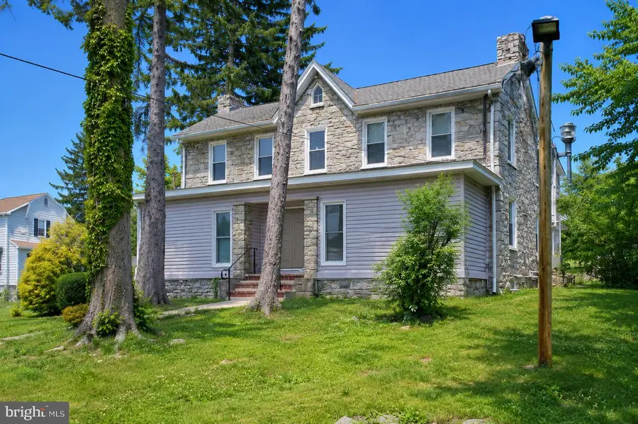 2600 Woodlawn St, Harrisburg, PA 17111 - #2