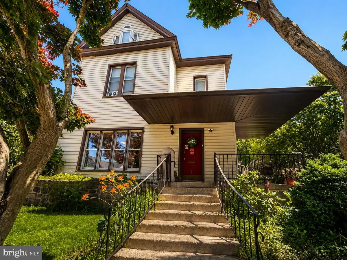 483 N Front St, Steelton, PA 17113 - #1