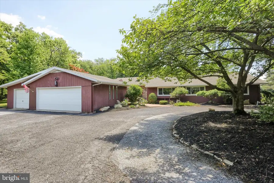 4225 Orchard Hill Rd, Harrisburg, PA 17110 - #2