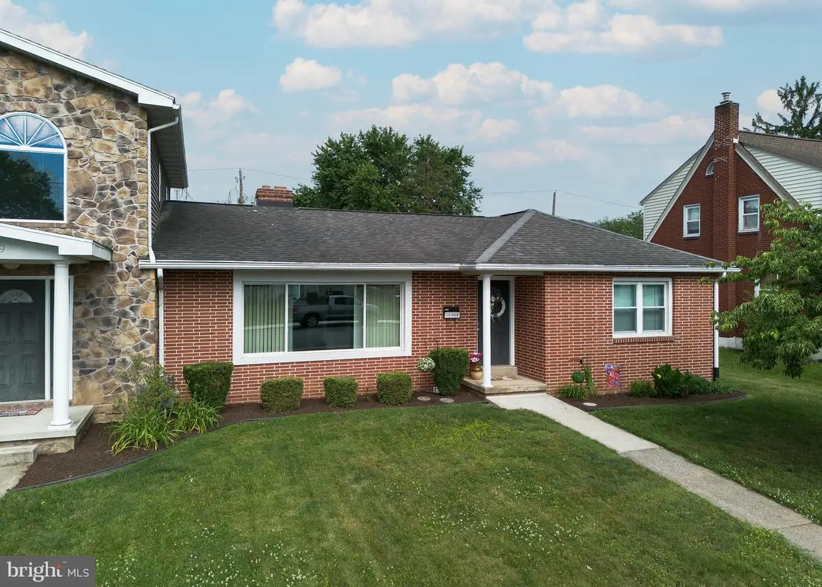 111 N Race St, Middletown, PA 17057 - #1