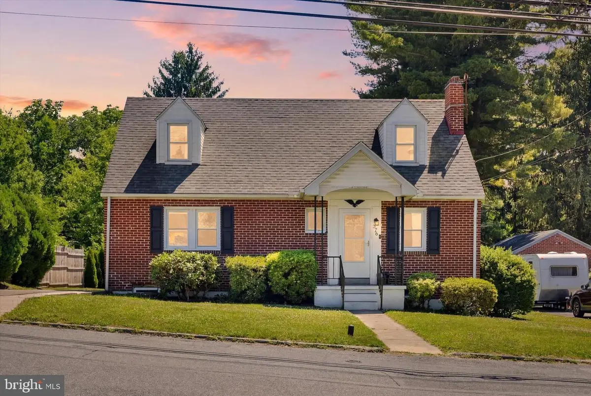 375 N 48th St, Harrisburg, PA 17111 - #1