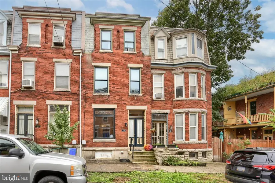 233 Hamilton St, Harrisburg, PA 17102 - #2