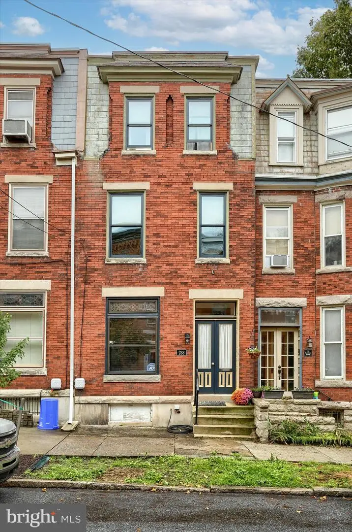 233 Hamilton St, Harrisburg, PA 17102 - #3