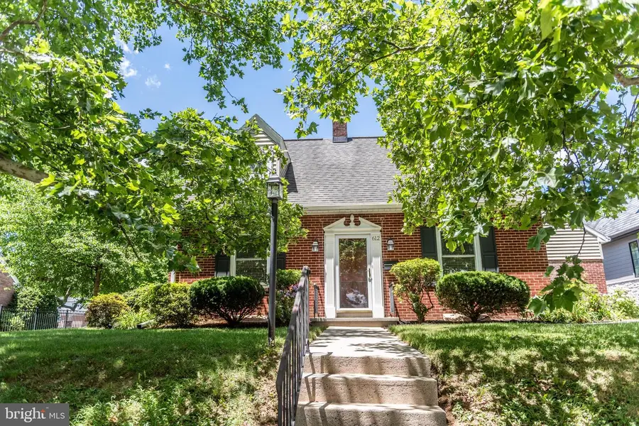 612 Cocoa Ave, Hershey, PA 17033 - #2