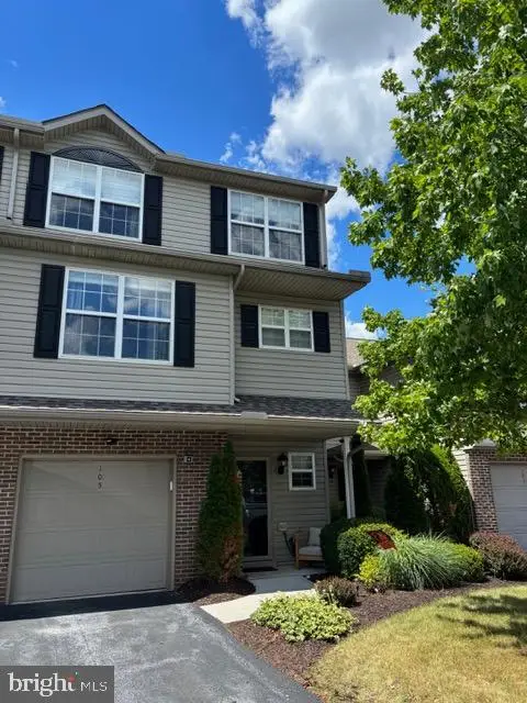105 Hawk Ct, Hummelstown, PA 17036 - #1