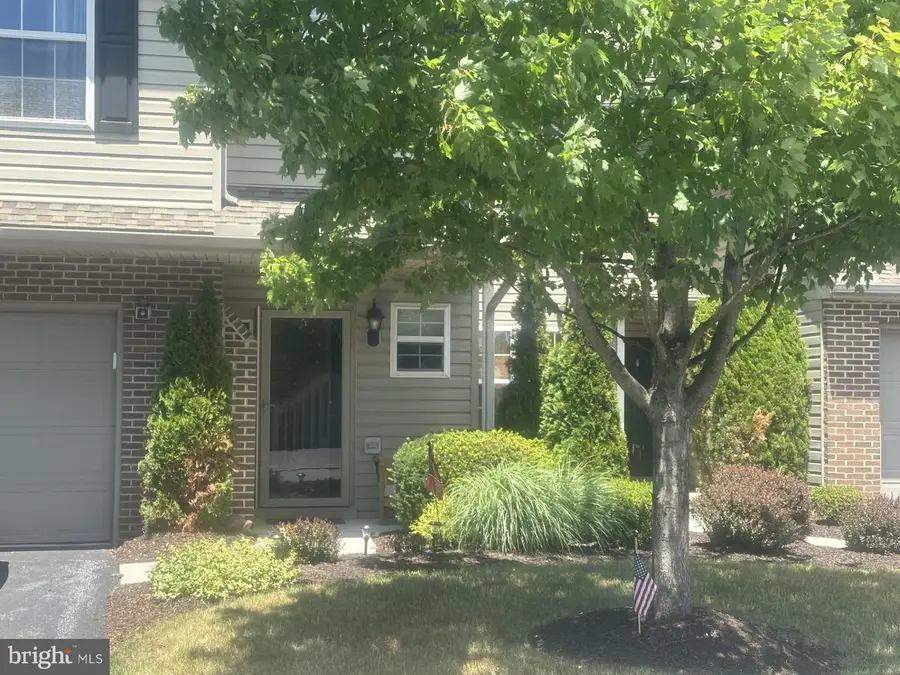105 Hawk Ct, Hummelstown, PA 17036 - #2