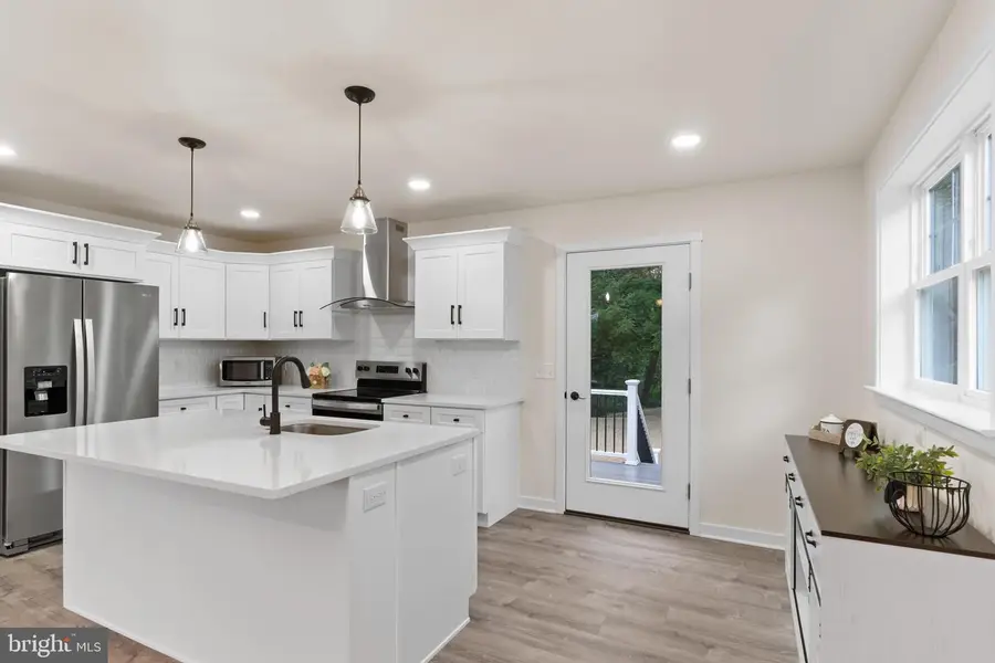607 Walnut Ave, Harrisburg, PA 17112 - #3