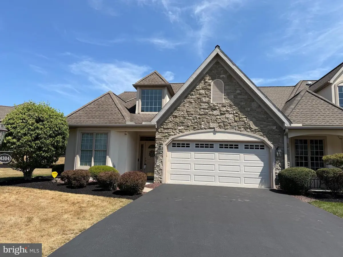4304 S Victoria Way, Harrisburg, PA 17112 - #1