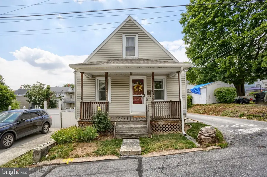 221 S 30th St, Harrisburg, PA 17103 - #2