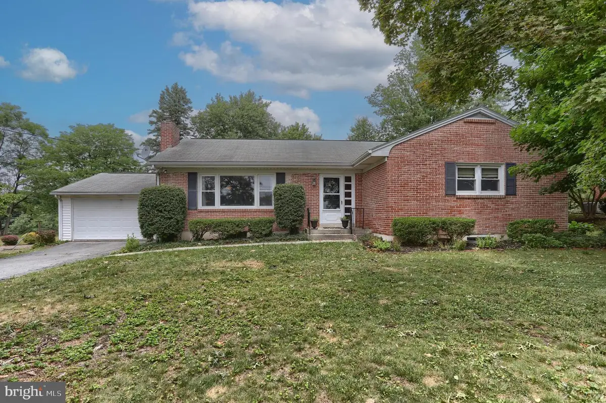 36 Arthur St, Hummelstown, PA 17036 - #1