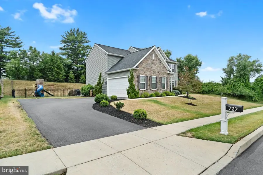 727 Christians Dr, Harrisburg, PA 17112 - #2