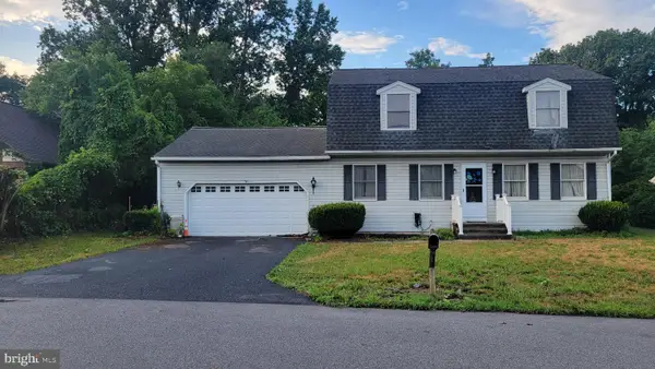 5570 Merivale Ct, HARRISBURG, PA 17112