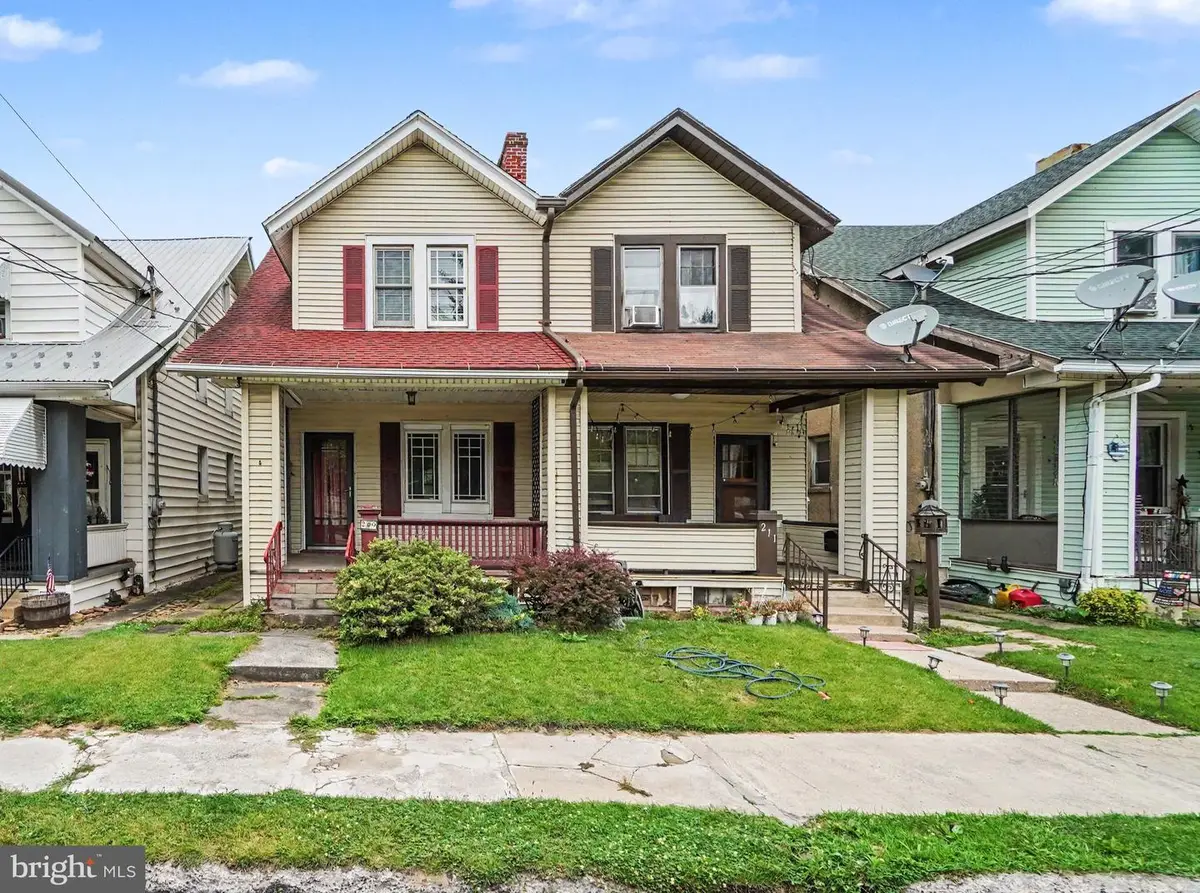 209 Main St, Lykens, PA 17048 - #1