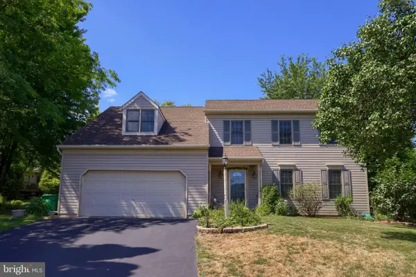812 Cypress Ct, HUMMELSTOWN, PA 17036