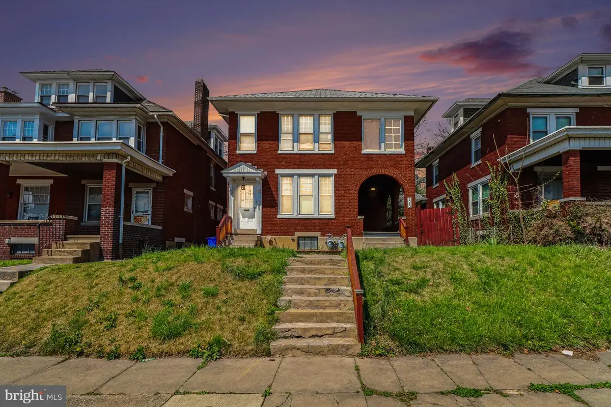 2038 Market St, Harrisburg, PA 17103 - #1