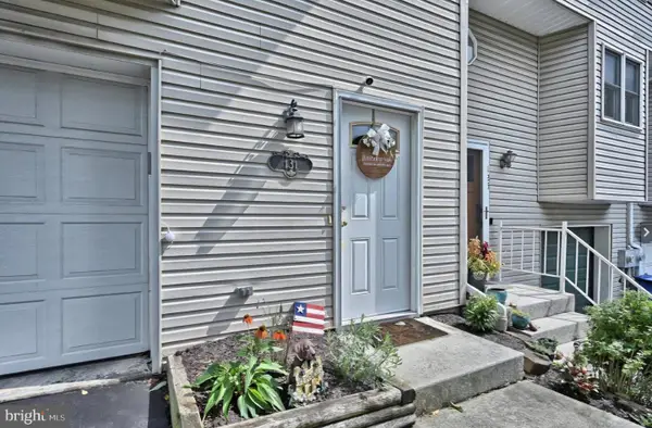 131 Chartwood Dr, HARRISBURG, PA 17111
