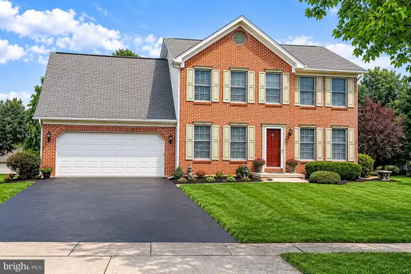 212 Fox Grove Pl, HUMMELSTOWN, PA 17036