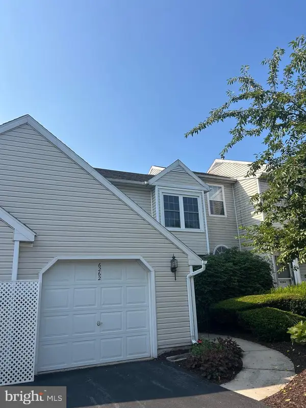 6262 Spring Knoll Dr, HARRISBURG, PA 17111