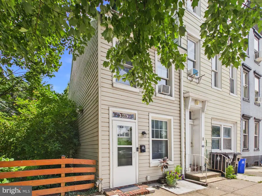 1319 N 2nd St, Harrisburg, PA 17102 - #3