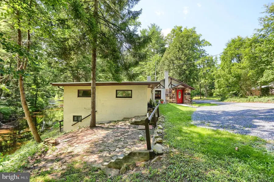 411 Speece Ln, Dauphin, PA 17018 - #2