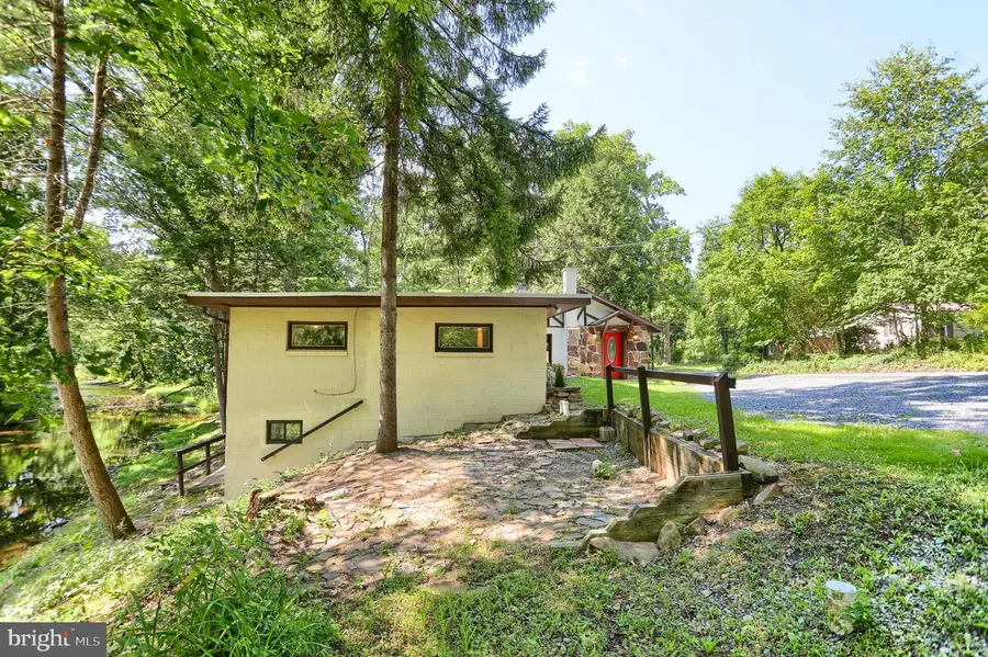 411 Speece Ln, Dauphin, PA 17018 - #3