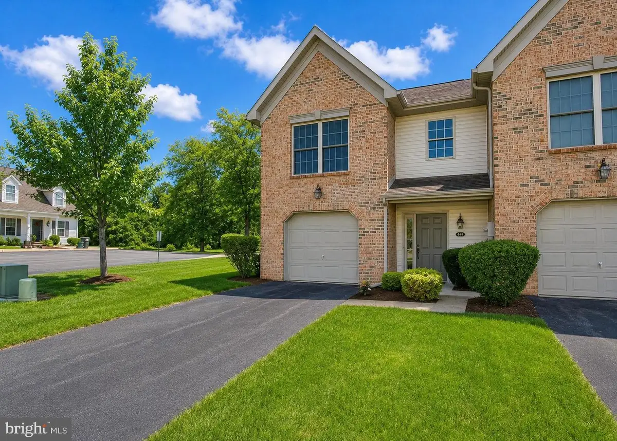 449 Waverly Woods Dr, Harrisburg, PA 17110 - #1