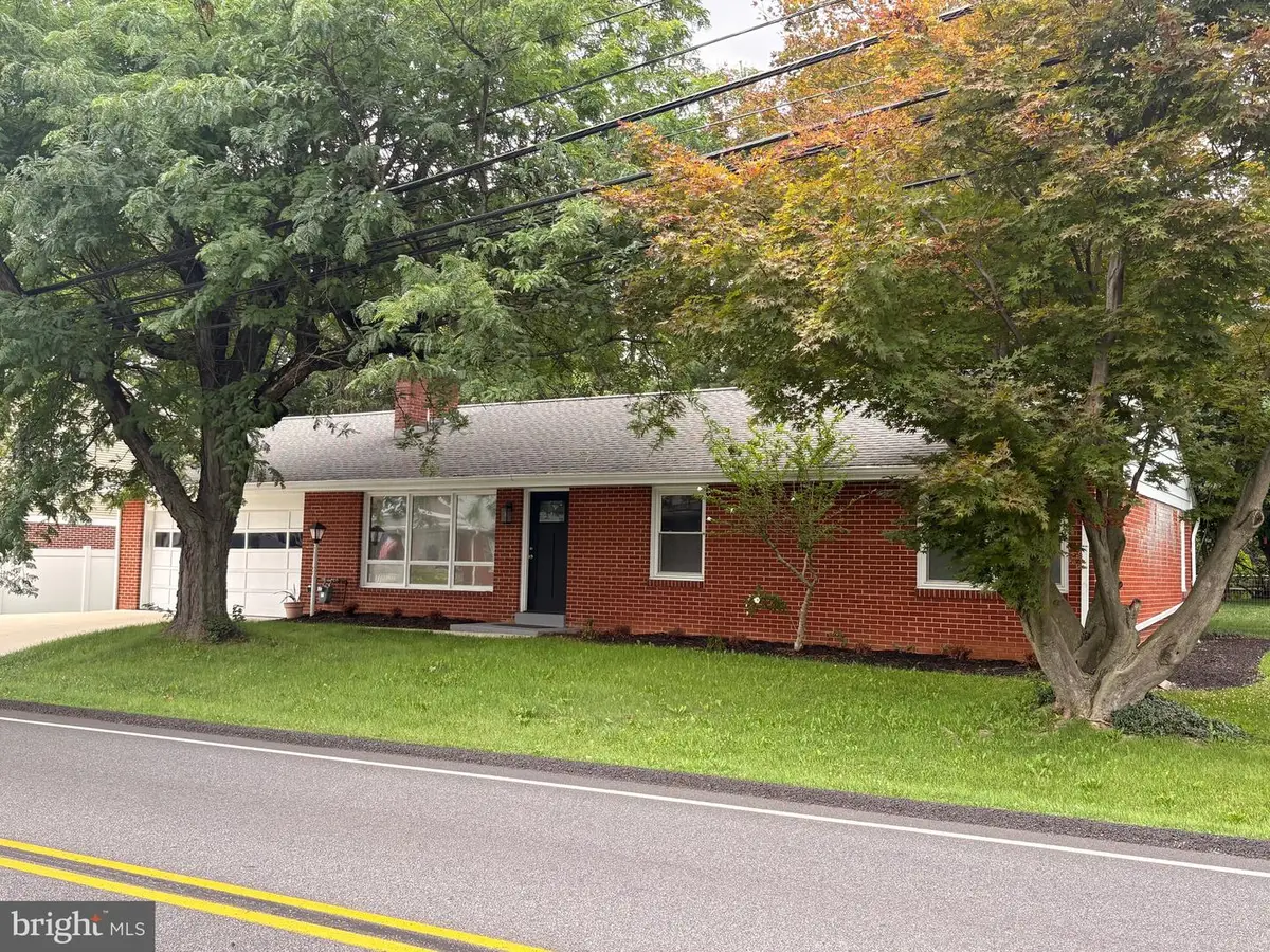 535 Hockersville Rd, Hershey, PA 17033 - #1