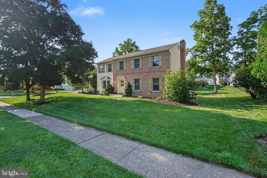 2317 Forest Hills Dr, Harrisburg, PA 17112 - #2