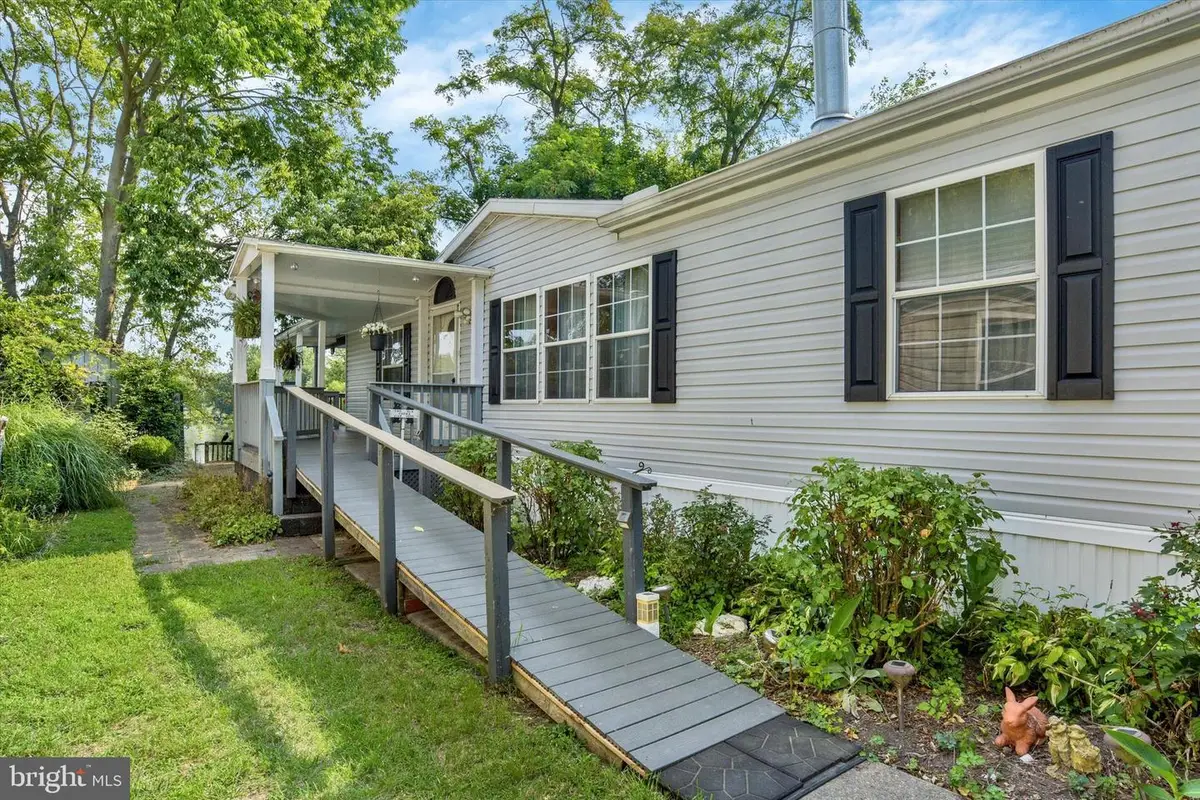 2023 Eshelman St, Middletown, PA 17057 - #1