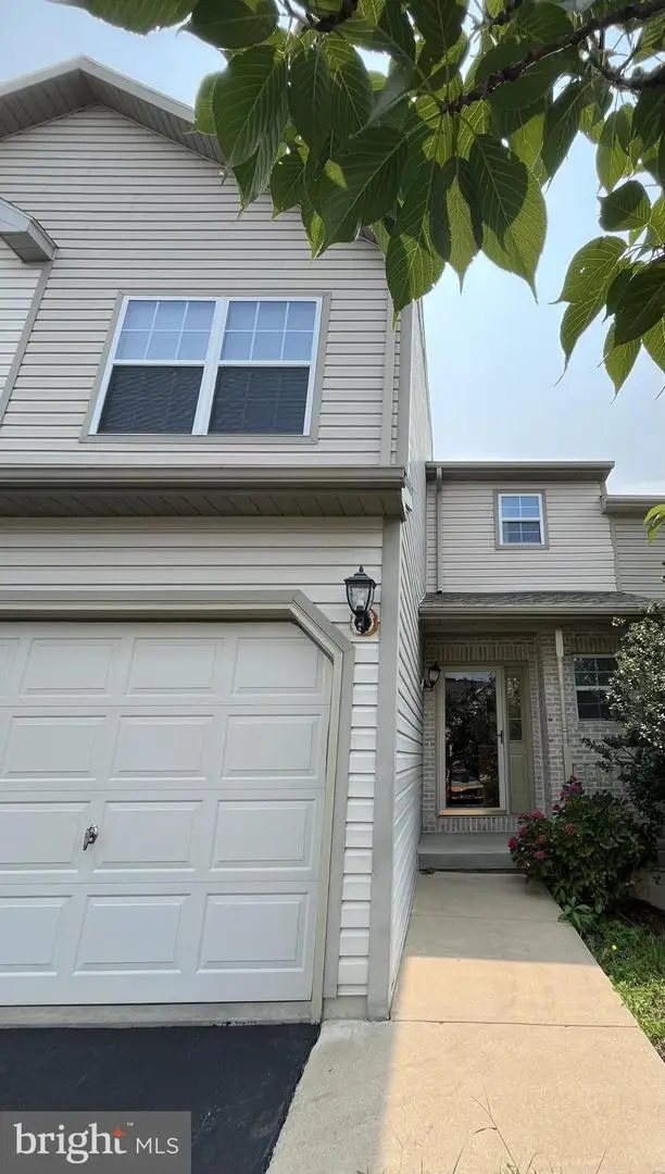 224 Forest Oak Ln, Harrisburg, PA 17110 - #1