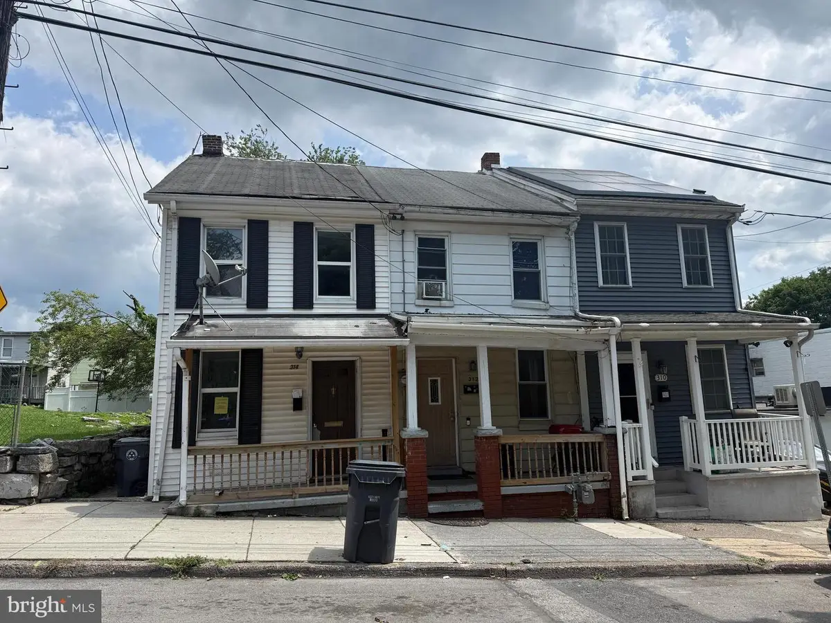 312 Lincoln St, Steelton, PA 17113 - #1