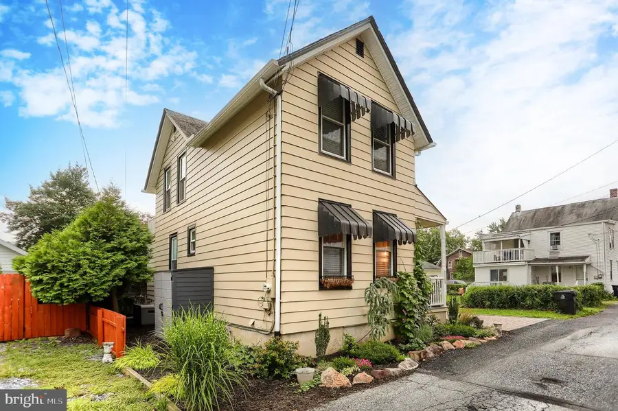 3105 N River St, Harrisburg, PA 17110 - #2