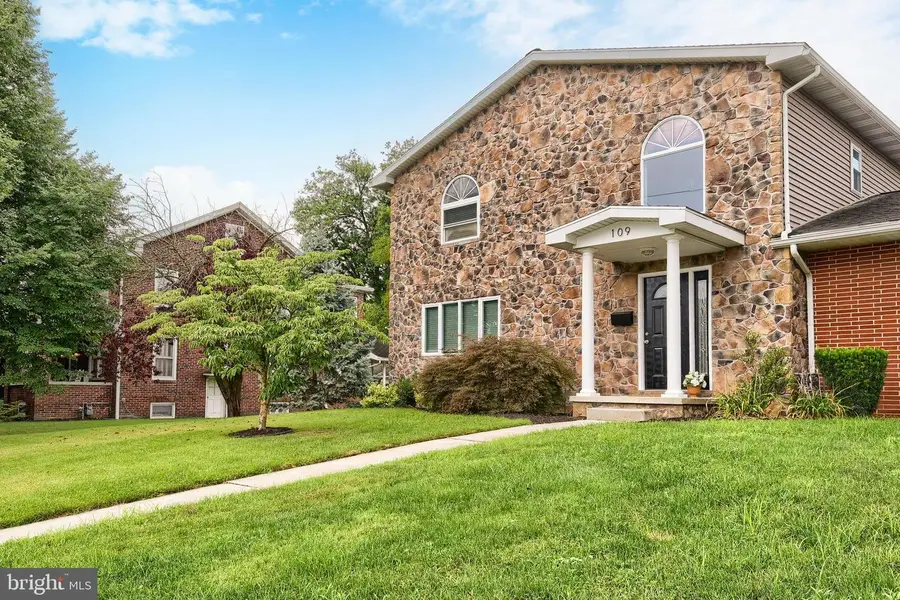 109 N Race St, Middletown, PA 17057 - #2