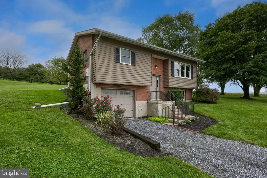 3207 Mill Rd, Elizabethtown, PA 17022 - #2