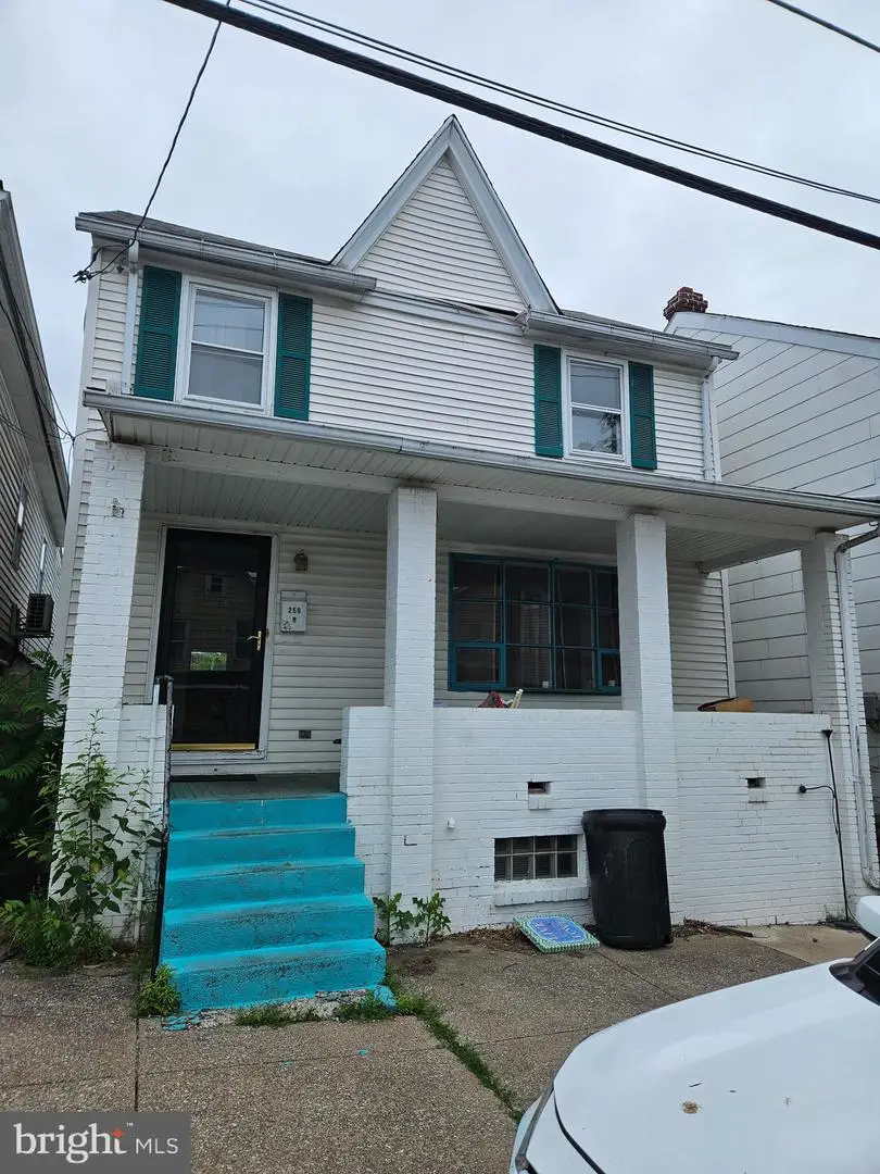 259 W Market St, Middletown, PA 17057 - #1