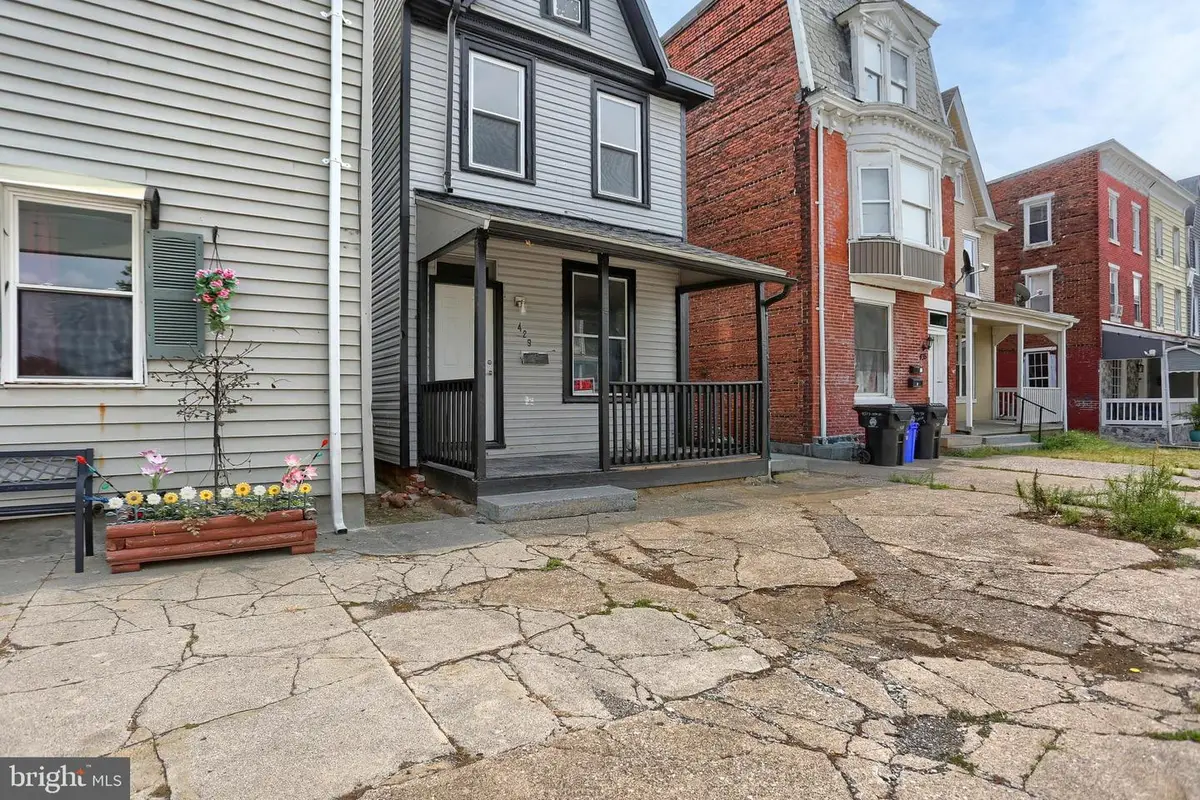 429 S 14th St, Harrisburg, PA 17104 - #1